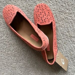 NWT OLUKAI Momi loafers